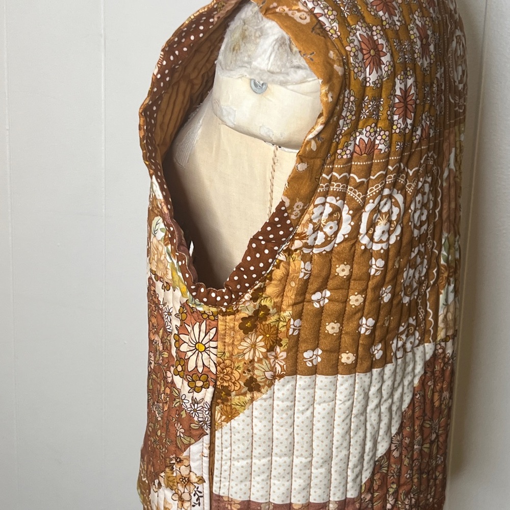 Spell Cha Cha Quilted Vest in Brown Sugar NWOT - Picture 3 of 5